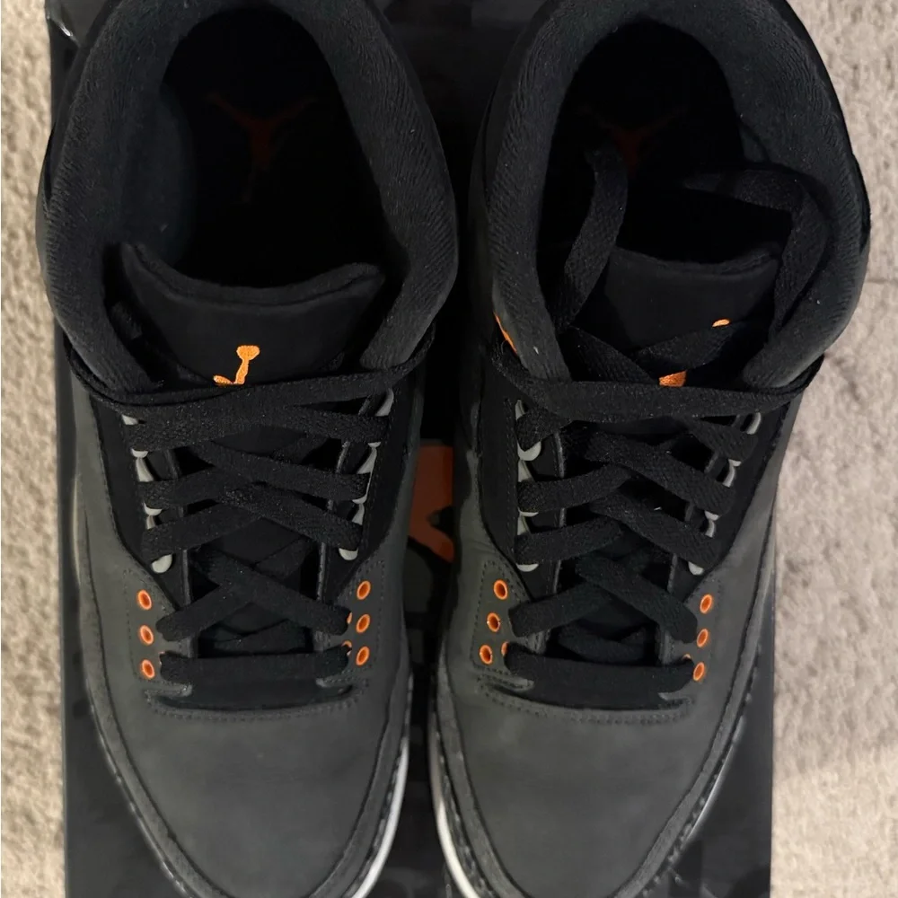Jordan 3 Retro Fear (2023) - Picture 5 of 9